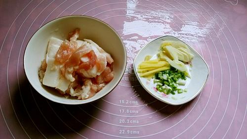 【杏鲍菇炒肉片】