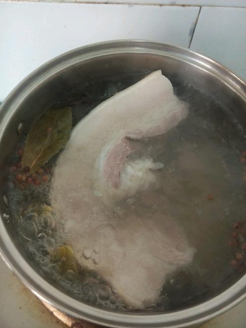 【尖椒回锅肉】