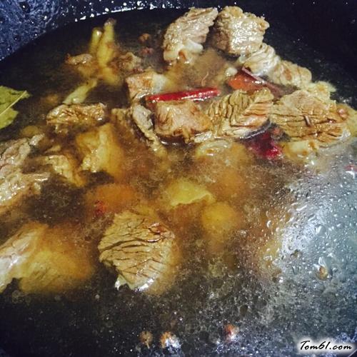 【西红柿炖牛腩】