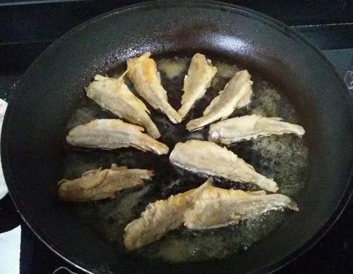 【家常干烧黄花鱼】