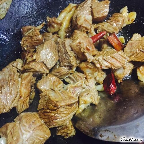 【西红柿炖牛腩】