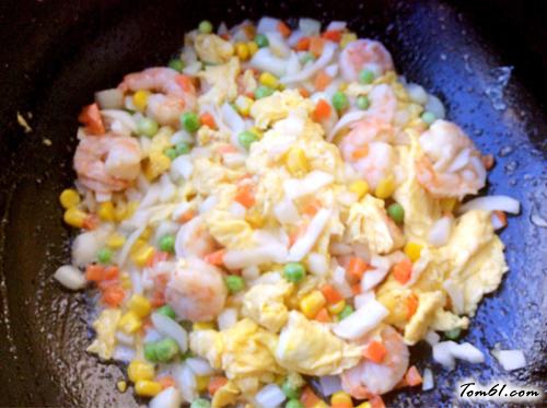 【虾仁炒什锦鸡蛋】