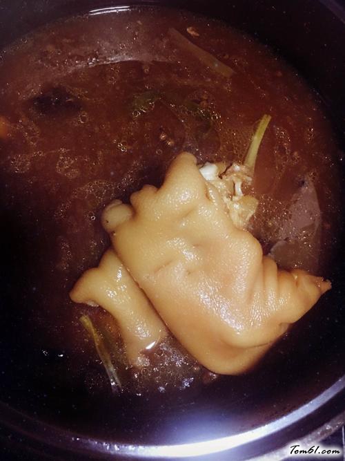 【爱心烤猪蹄】