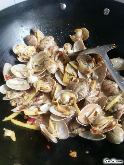 【爆炒麻辣花蛤】