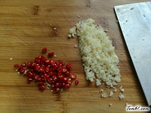 【蒜蓉孜然烤香菇】