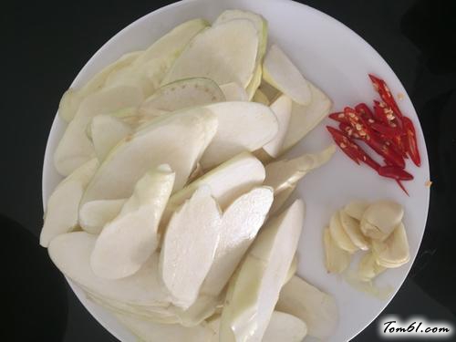 【茭白炒牛肉】