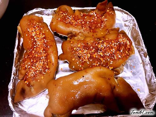 【爱心烤猪蹄】