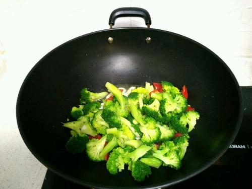 【炝炒西兰花】