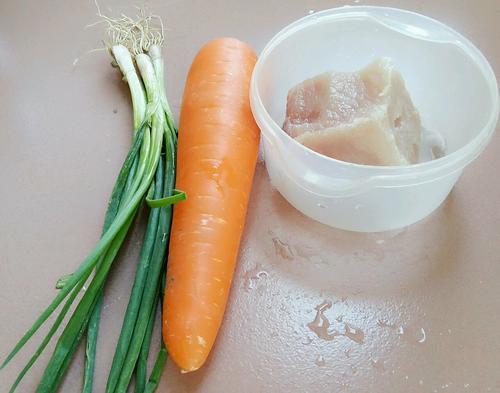 【胡萝卜炒肉】