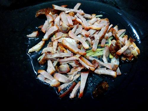 【叉烧炒豇豆】