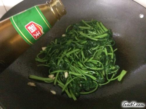 【蒜香空心菜】