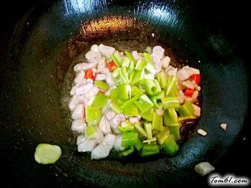 【香辣炒三丁】