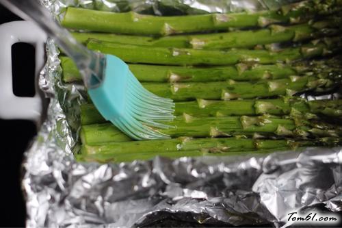 【柠檬芦笋烤三文鱼】