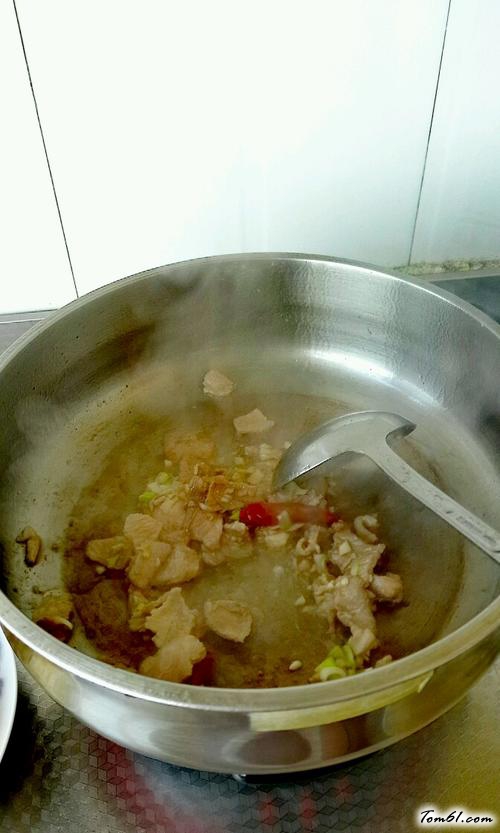 【酸菜炒粉条】