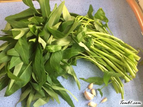 【蒜香空心菜】