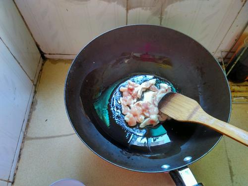 【五花肉爆秋葵】