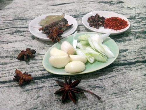 【双椒仔姜鸭】