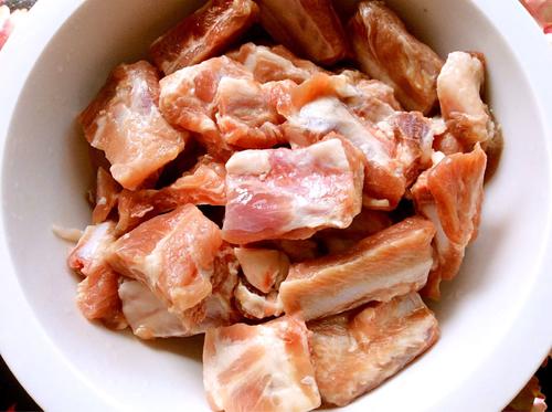 【排骨烧豇豆】