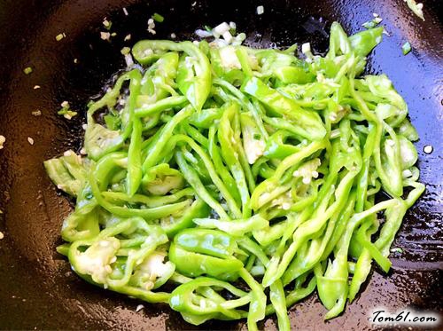 【尖椒炒鸡蛋】