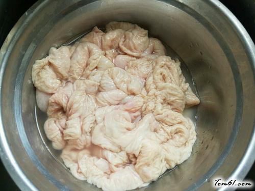 【小土豆烧肥肠】