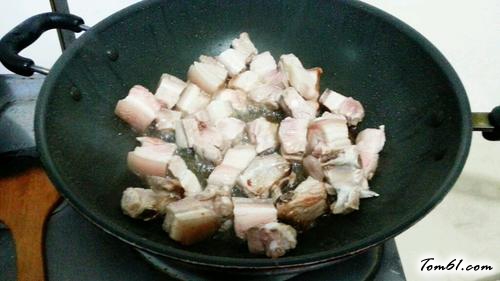 【油豆腐烧五花肉】