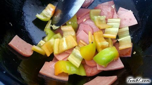 【香肠炒鸡蛋】