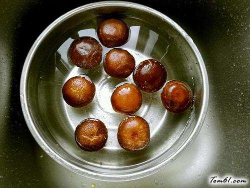 【蒜蓉孜然烤香菇】