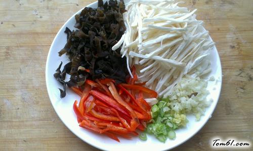 【杏鲍鱼香肉丝】