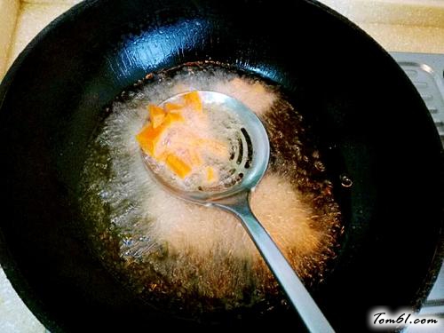 【香辣炒三丁】