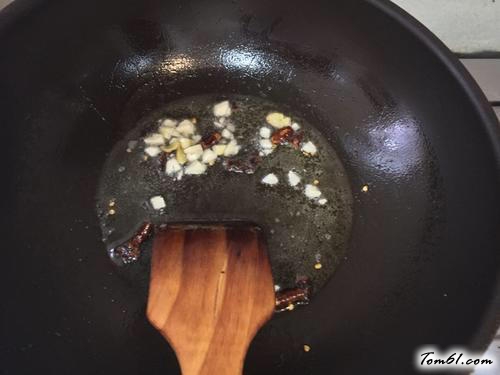 【香煎鸡腿肉】