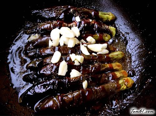 【蒜香烧茄盒】