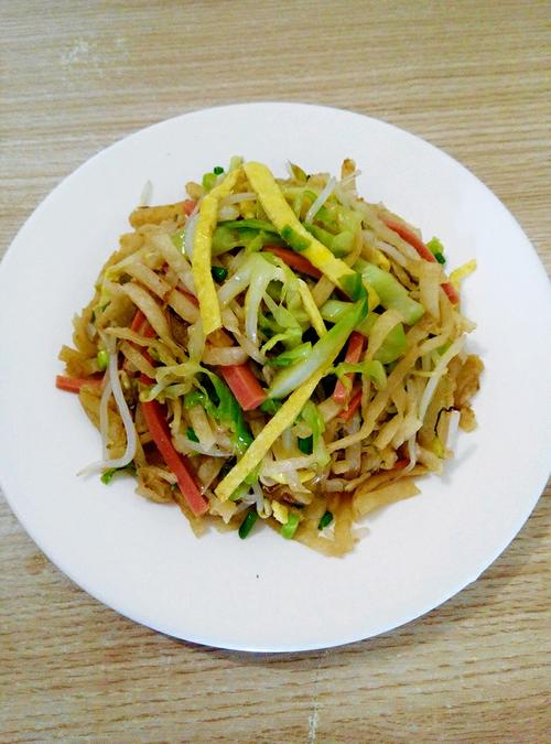 【圆白菜炒饼】