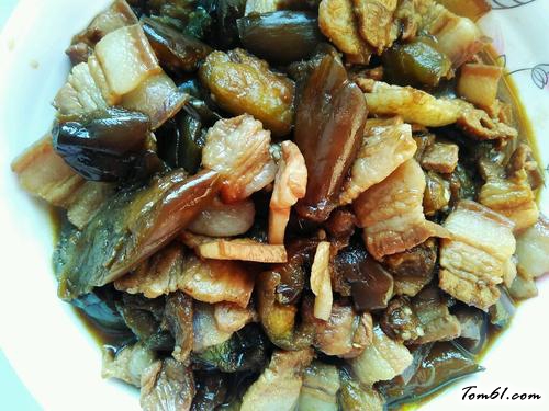 【红烧肉焖茄子】