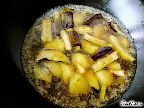 【东北版土豆炖茄子】