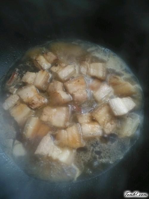 【酱烧五花肉千结】