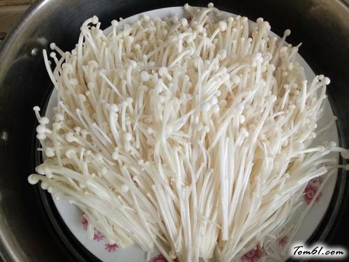 【蒜蓉肉末金针菇】