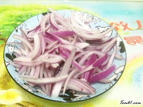 【洋葱爆猪肚】