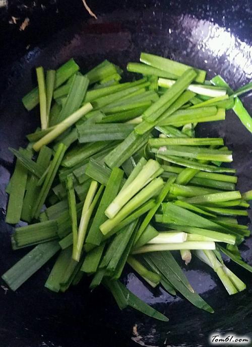 【鸡蛋炒韭菜】