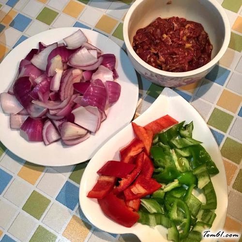【洋葱炒牛肉】