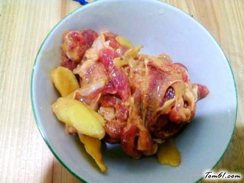 【莴笋小炒肉】