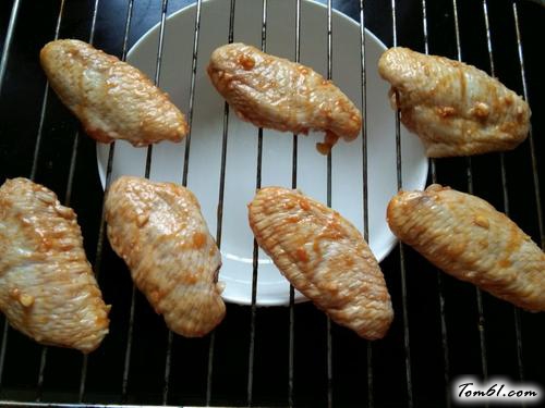 【蒜香茄汁烤翅】