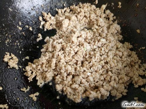 【蒜蓉肉末金针菇】