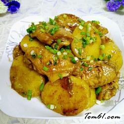 土豆烧鸡翅的做法
