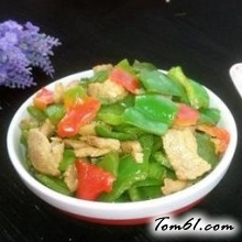 肉片炒青椒的做法