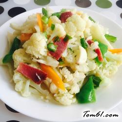 火腿炒菜花的做法