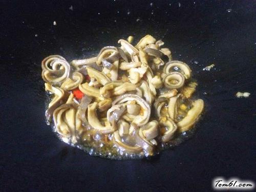 【洋葱爆猪肚】