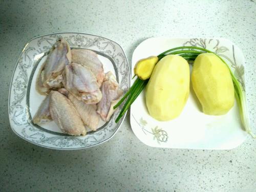 【土豆烧鸡翅】