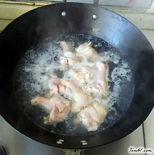 【蒜香鸡翅根】