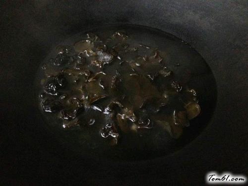 【木耳荷兰豆炒鸡蛋】