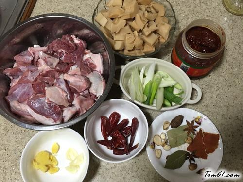 【笋子烧牛肉】